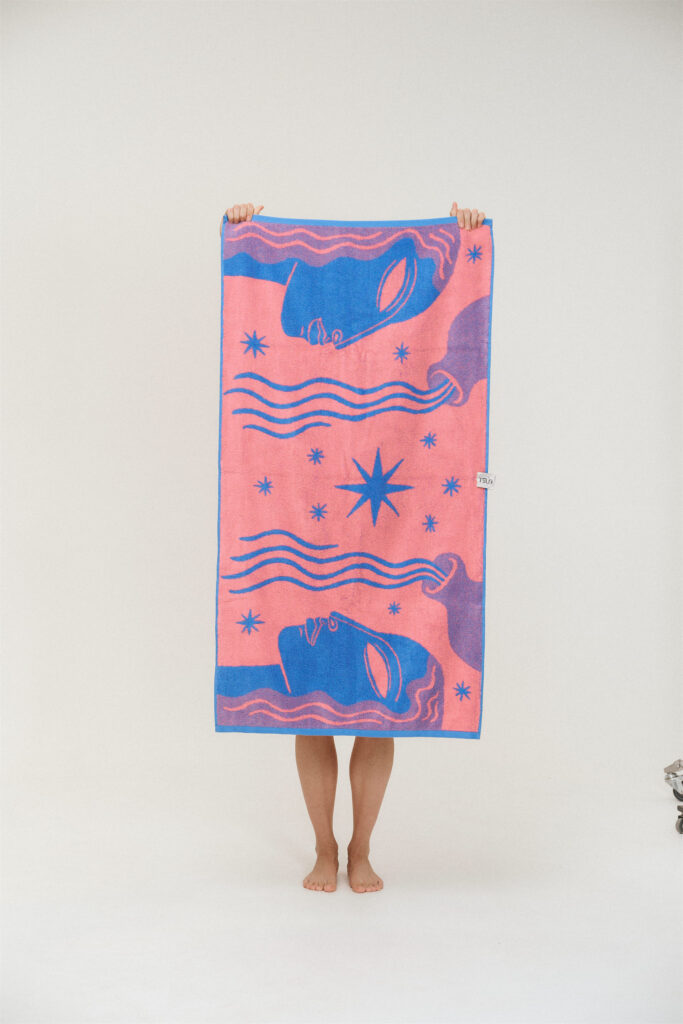 Полотенца TELO «Отражения» коллекции ALINA VINOGRADOVA. Фото