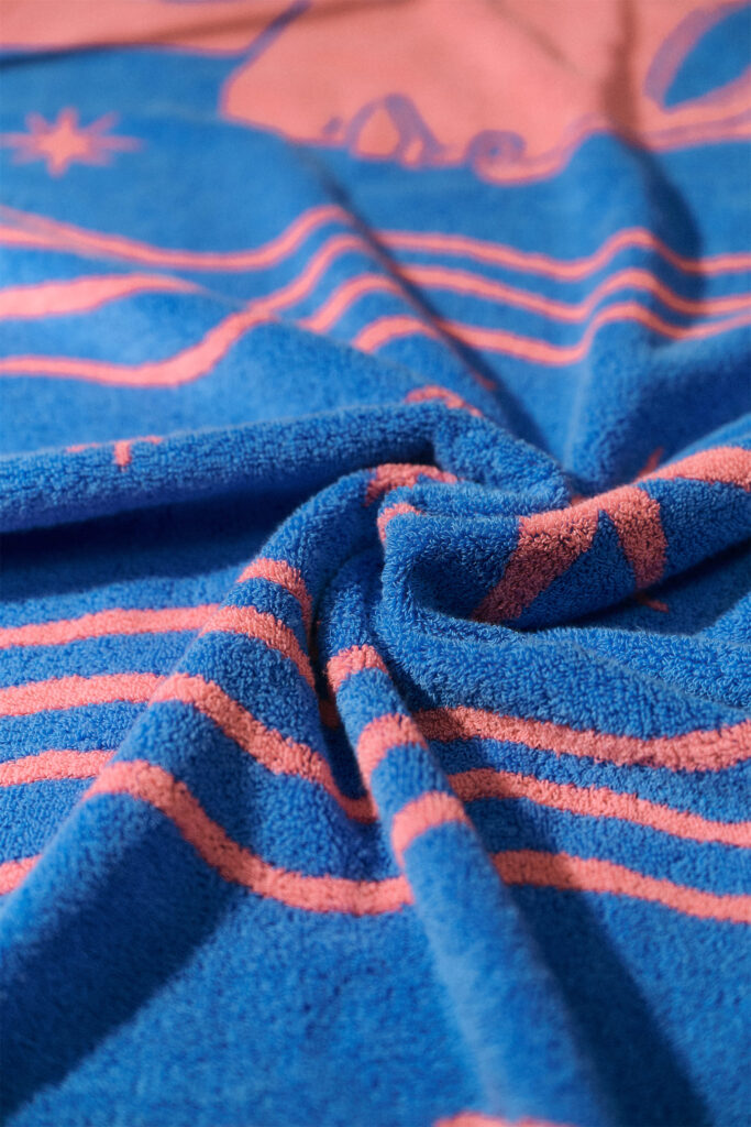 Полотенца TELO «Отражения» коллекции ALINA VINOGRADOVA. Фото